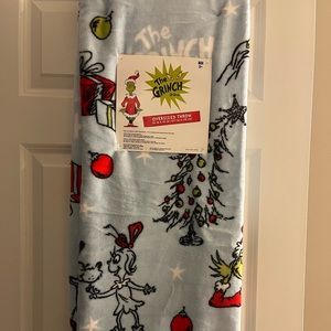 Dr Seuss The Grinch Oversized Throw - NWT!